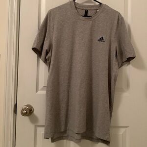 Men’s Adidas shirt-Size Large